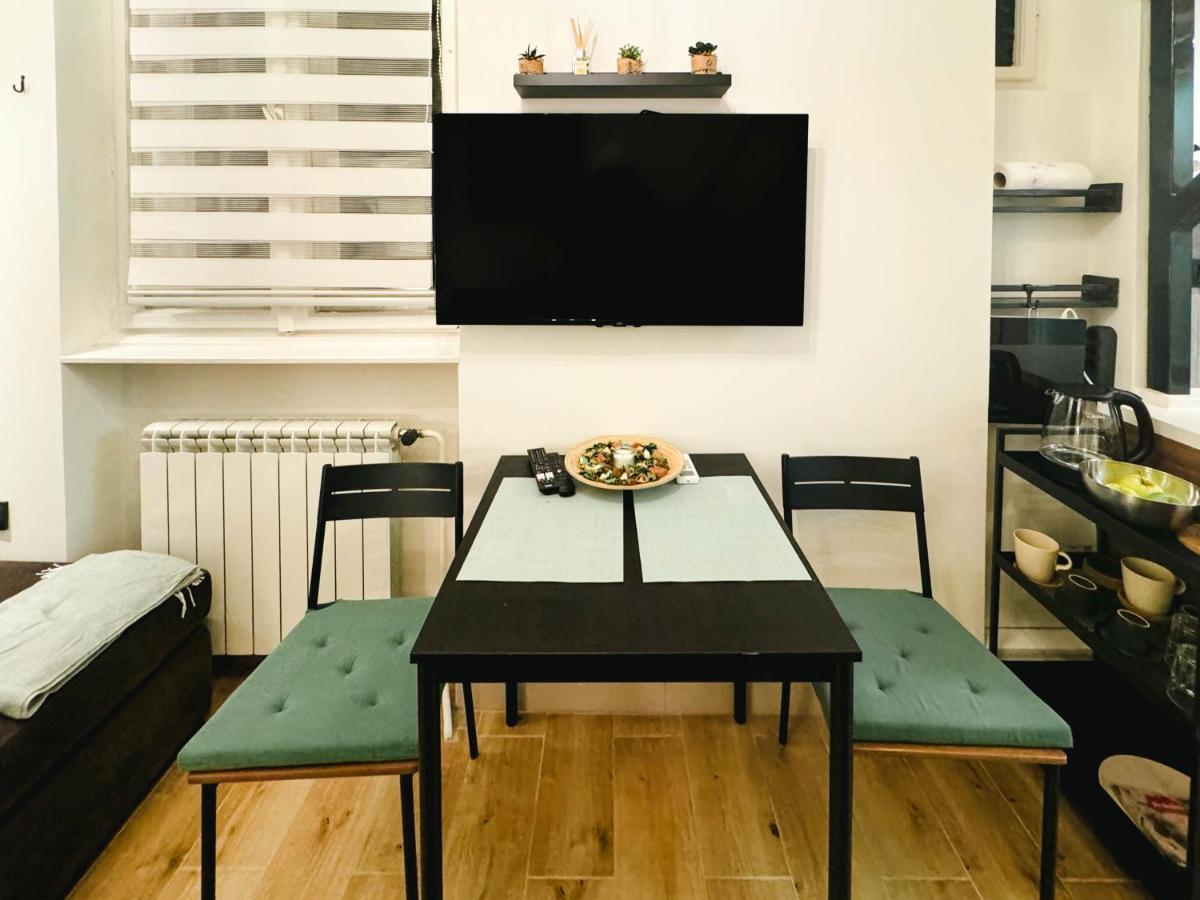 Comfy Studio In City Center Beograd Bagian luar foto